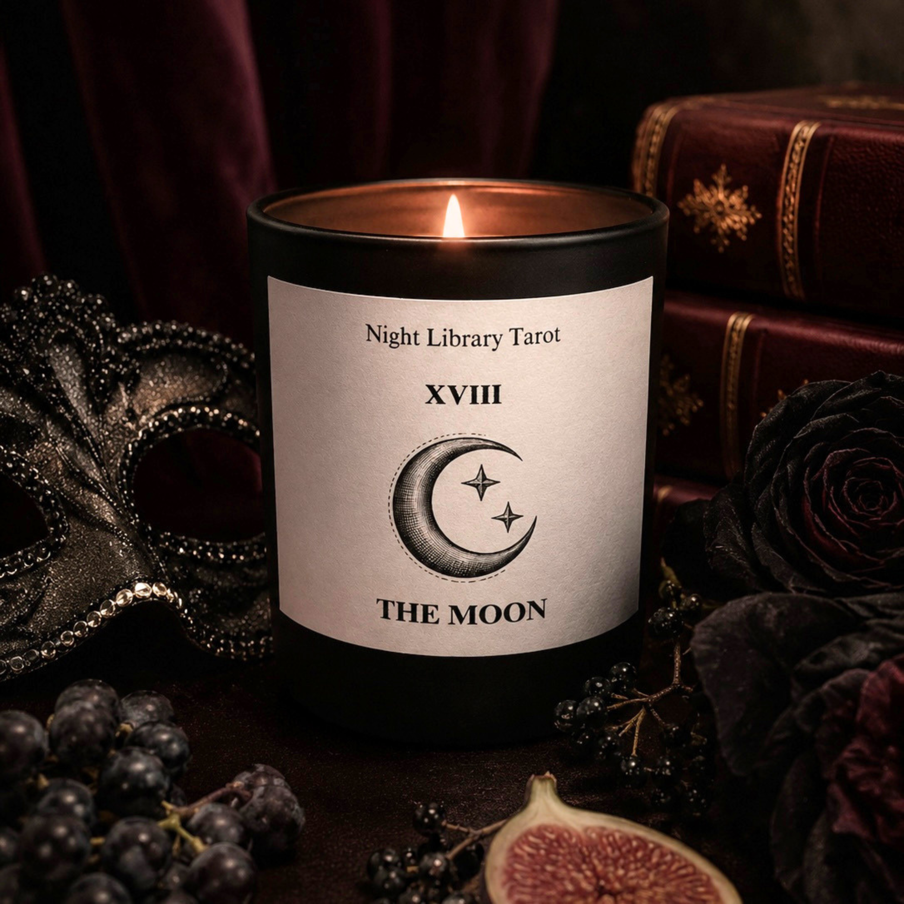 The Moon Tarot Candle - Woody · Spicy · Smoky